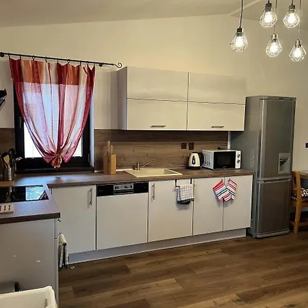 27 Krkonose - V Krkonosich Se Saunou Апартаменты